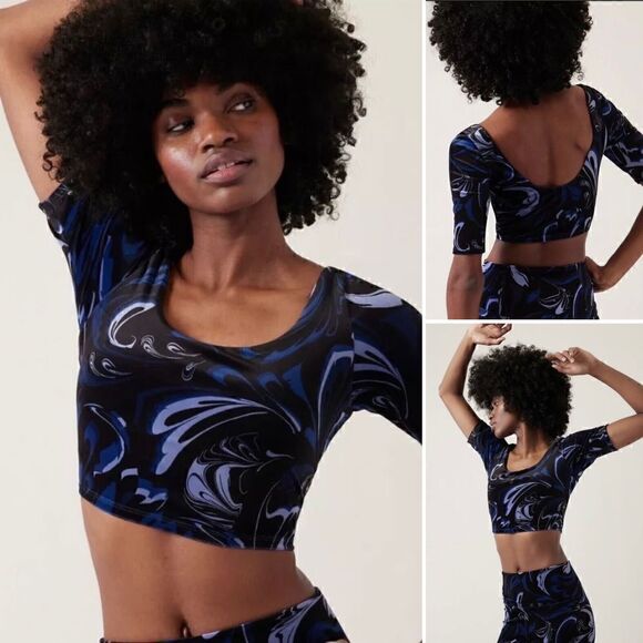 Athleta Other - Athleta Exhilarate Workout Velvet Crop Top A-C Size Small Blue/Black NWT $79